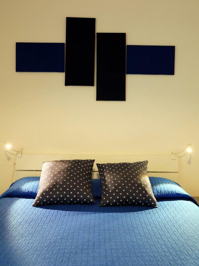 Primo Piano Guesthouse - Bari Policlinico Екстер'єр фото