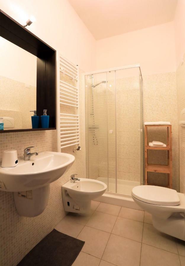 Primo Piano Guesthouse - Bari Policlinico Екстер'єр фото